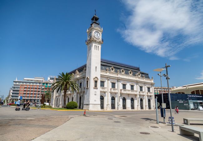 Apartamento en Valencia - TH Port Valencia 4a Planta meses