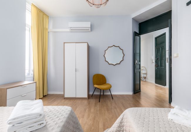 Apartamento en Valencia - TH Port Valencia 4a Planta meses