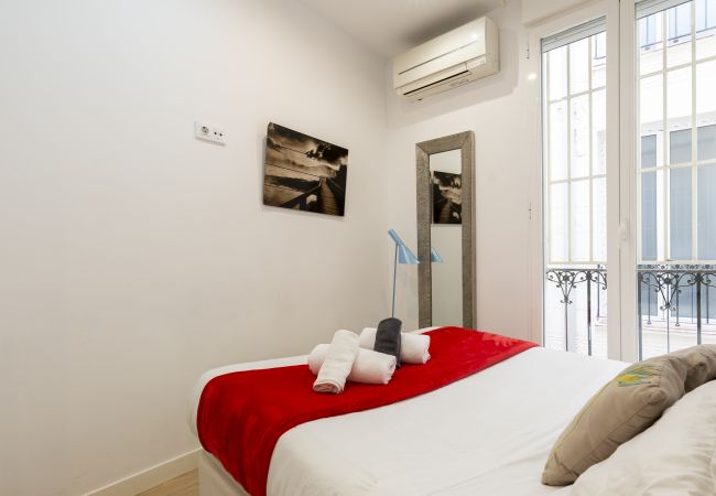 Apartamento en Madrid - M (PRE3C) Apto. de diseño Puerta del Sol 9