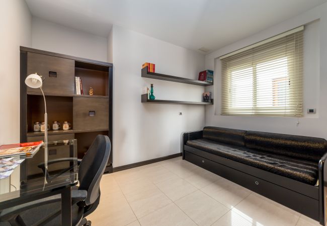 Apartamento en Valencia - A (VA036) TH Atico Ciutat Vella