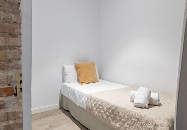 Apartamento en Valencia - A (VA013.2 ) TH Ayuntamiento 2D
