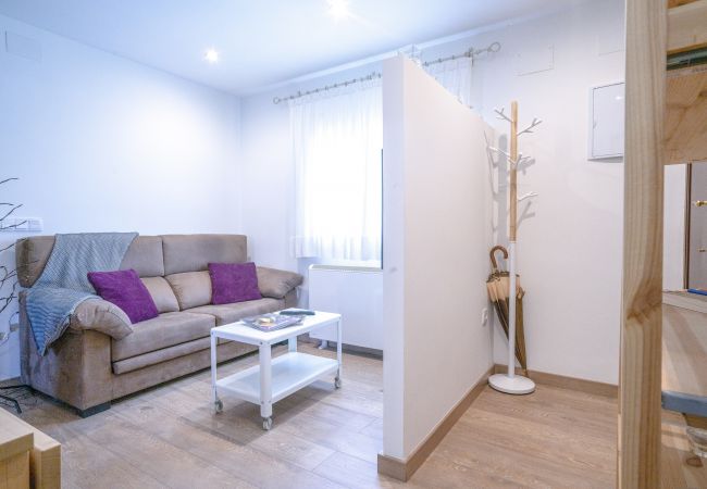 Apartamento en Madrid - M (SDM21) Coqueto apto. Vallecas Free WIFI