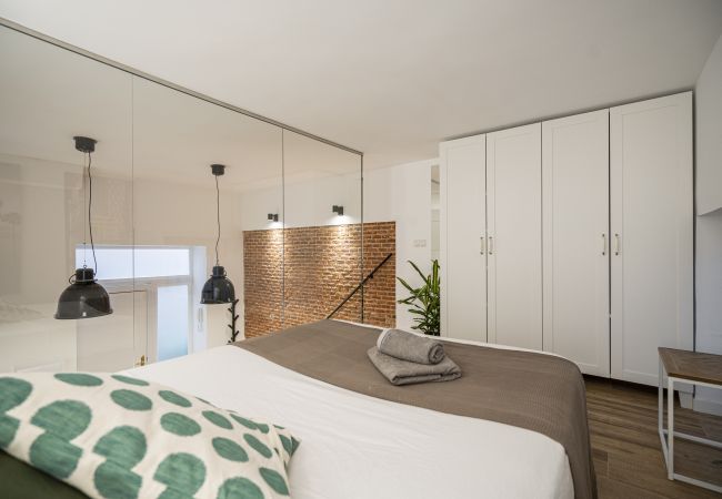 Apartamento en Madrid - M (MPE35) Apartamento dúplex con patio