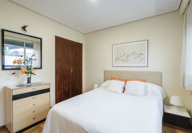 Apartamento en Madrid - M (MDM32) Apartamento Centro Negocios Castellana