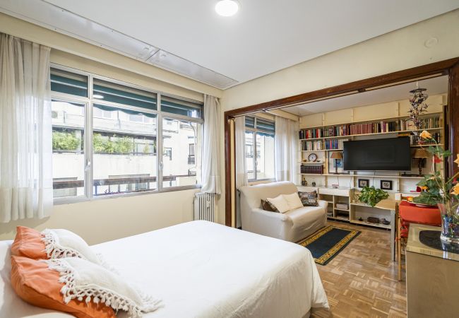 Apartamento en Madrid - M (MDM32) Apartamento Centro Negocios Castellana