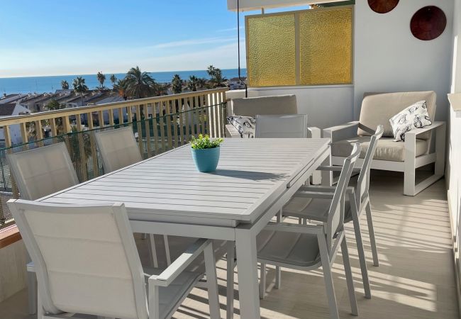 Apartamento en El Puig - A (VA071) Terraza con vistas al Mar. El Puig. Edif