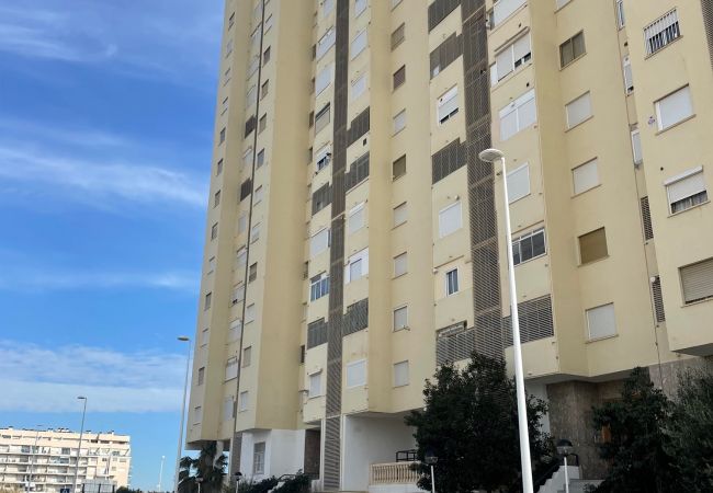 Apartamento en El Puig - A (VA071) Terraza con vistas al Mar. El Puig. Edif