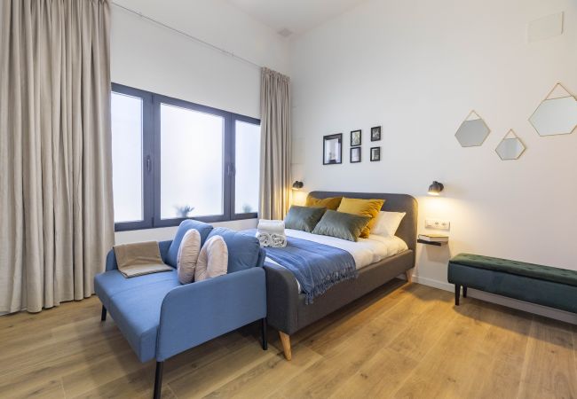 Apartamento en Valencia - Travel Habitat Patraix Suite con Terracita