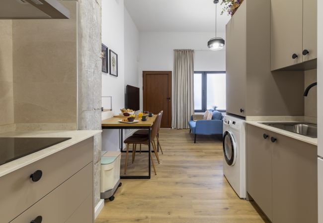 Apartamento en Valencia - Travel Habitat Patraix Suite con Terracita