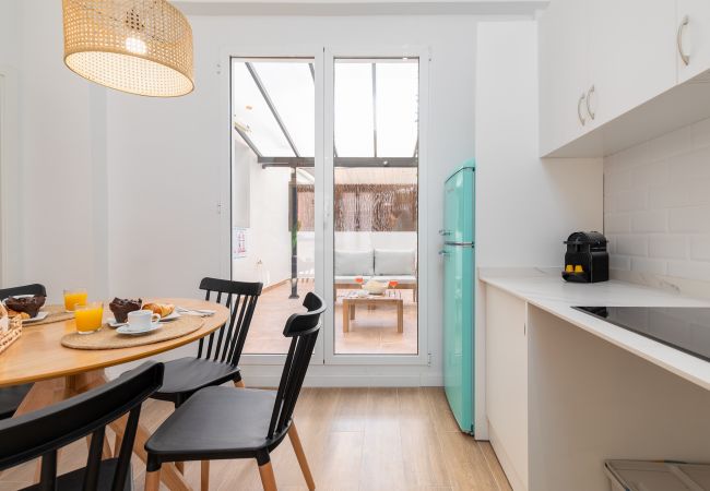 Apartamento en Valencia - A (VA080-5) TH Bioparc con Terraza Apartment E