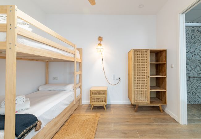 Apartamento en Valencia - A (VA080-5) TH Bioparc con Terraza Apartment E