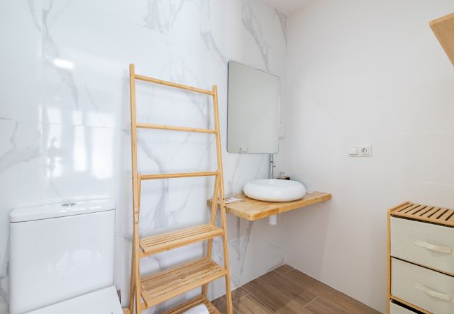 Apartamento en Valencia - A (VA080-5) TH Bioparc con Terraza Apartment E