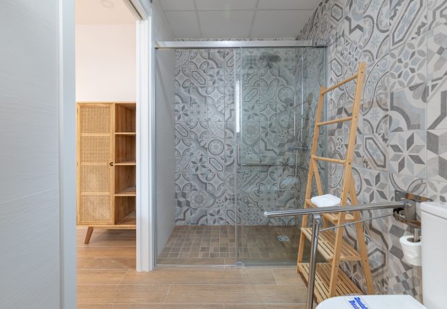 Apartamento en Valencia - A (VA080-5) TH Bioparc con Terraza Apartment E